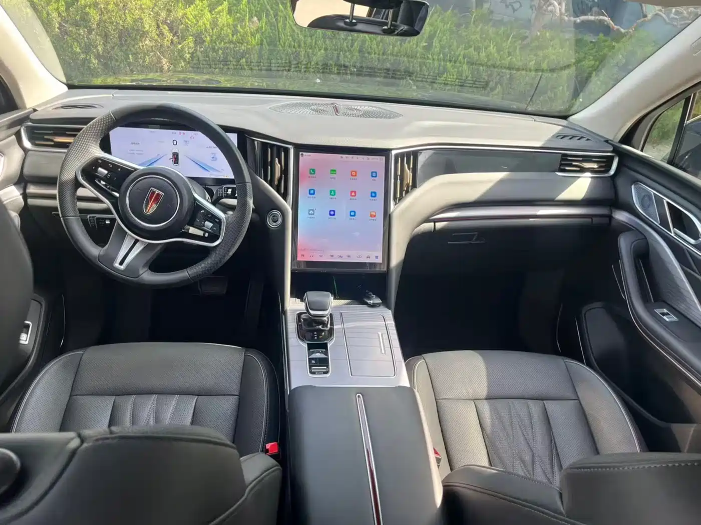 Hongqi HS7 PHEV 2024 2.0T PHEV 4WD Flagship Edition 6-seater фото 8