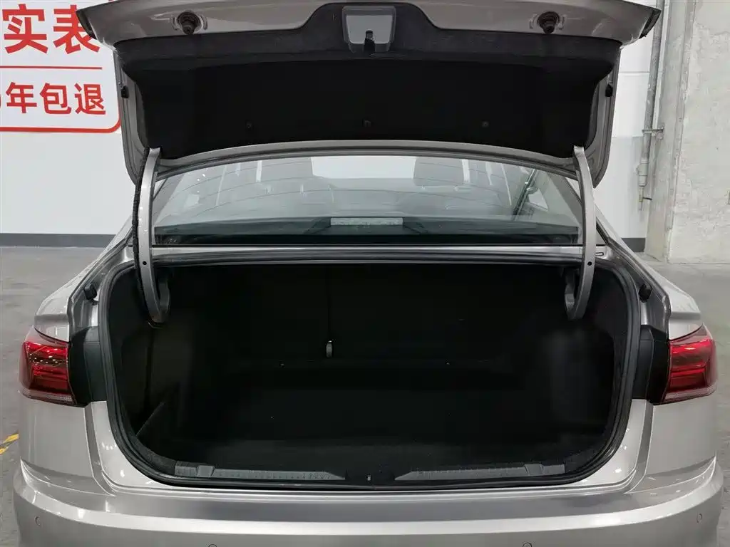Volkswagen Bora 2021 1.5L Automatic Comfort Smart Edition фото 16