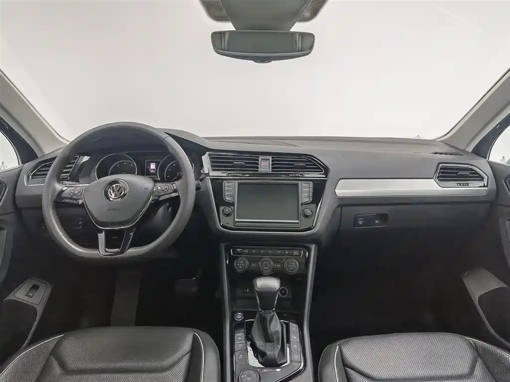Volkswagen Tiguan L 2017 380TSI Automatic 4WD Ultimate Flagship Edition фото 5
