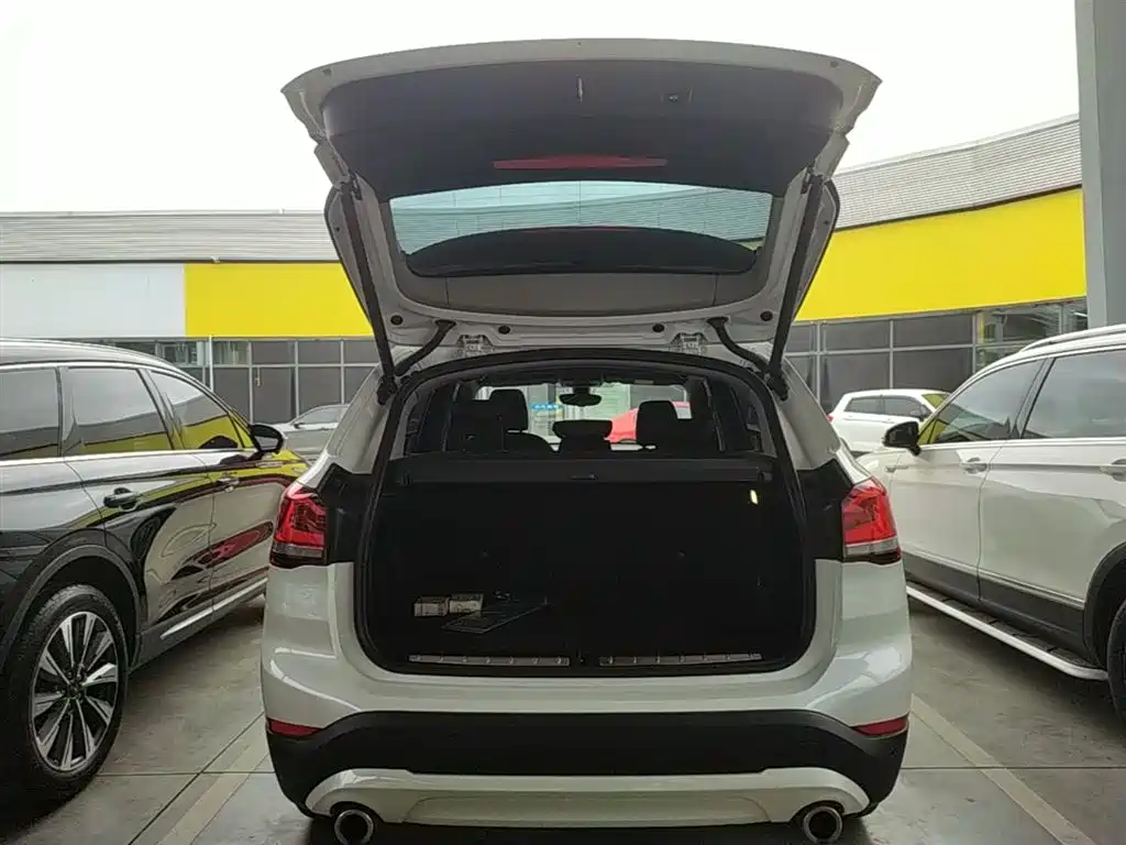 BMW X1 2021 Facelift sDrive20Li Fashion фото 19