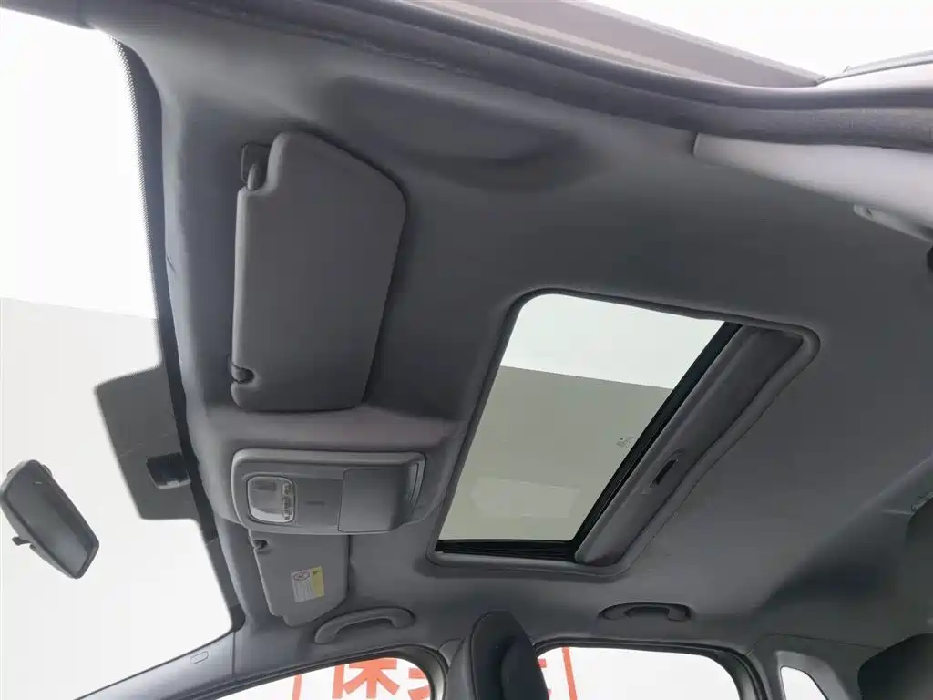 Peugeot 3008 2015 2.0L Automatic Classic Edition фото 14