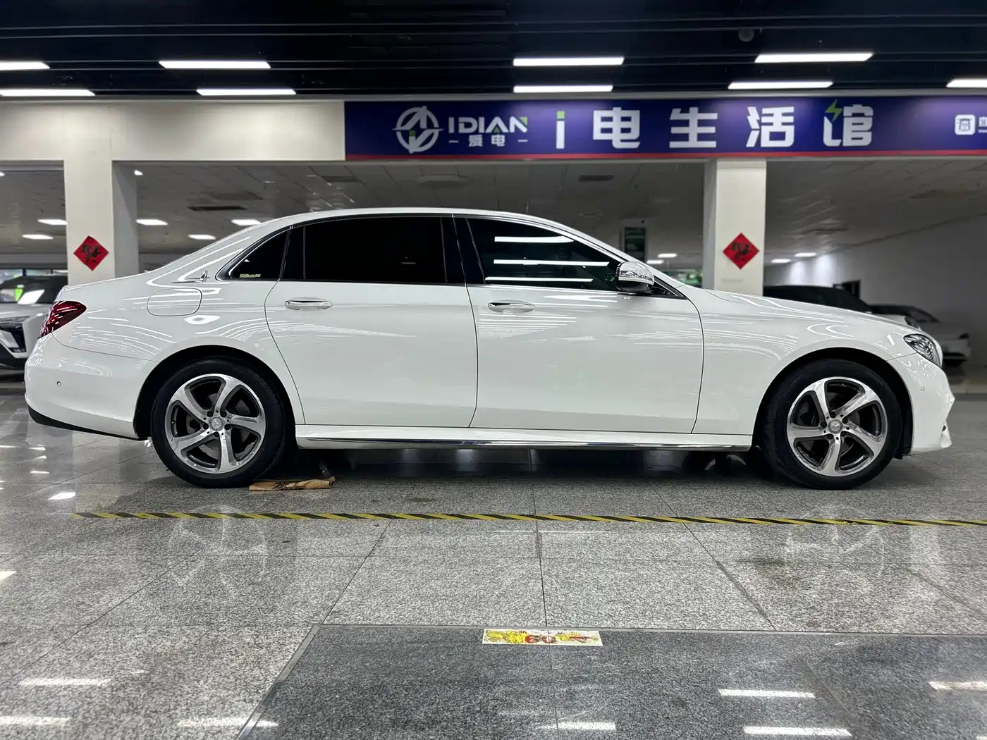 Mercedes-Benz E-Class 2017 E 200 L 4MATIC фото 5