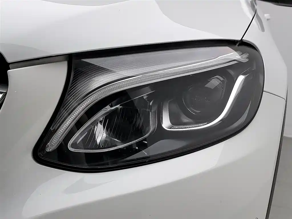 Mercedes-Benz GLC 2017 GLC 200 4MATIC фото 7