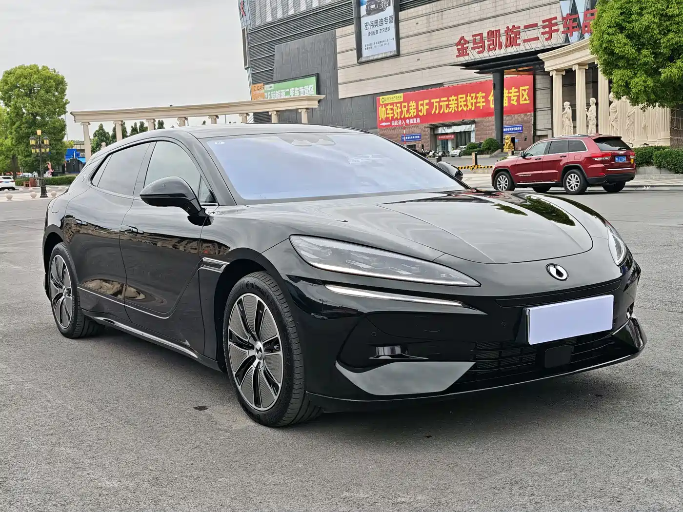 Denza Z9GT 2024 Model 1100 AWD Max Edition фото 3