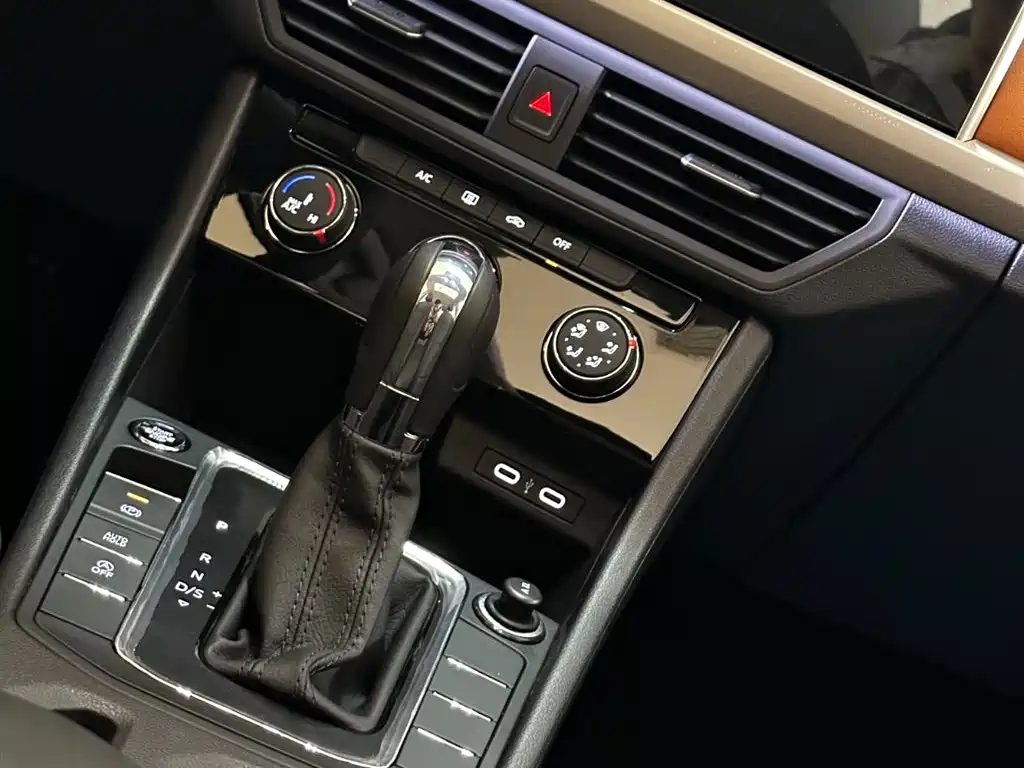 Volkswagen Bora 2026 200TSI DSG Navigation Edition фото 20