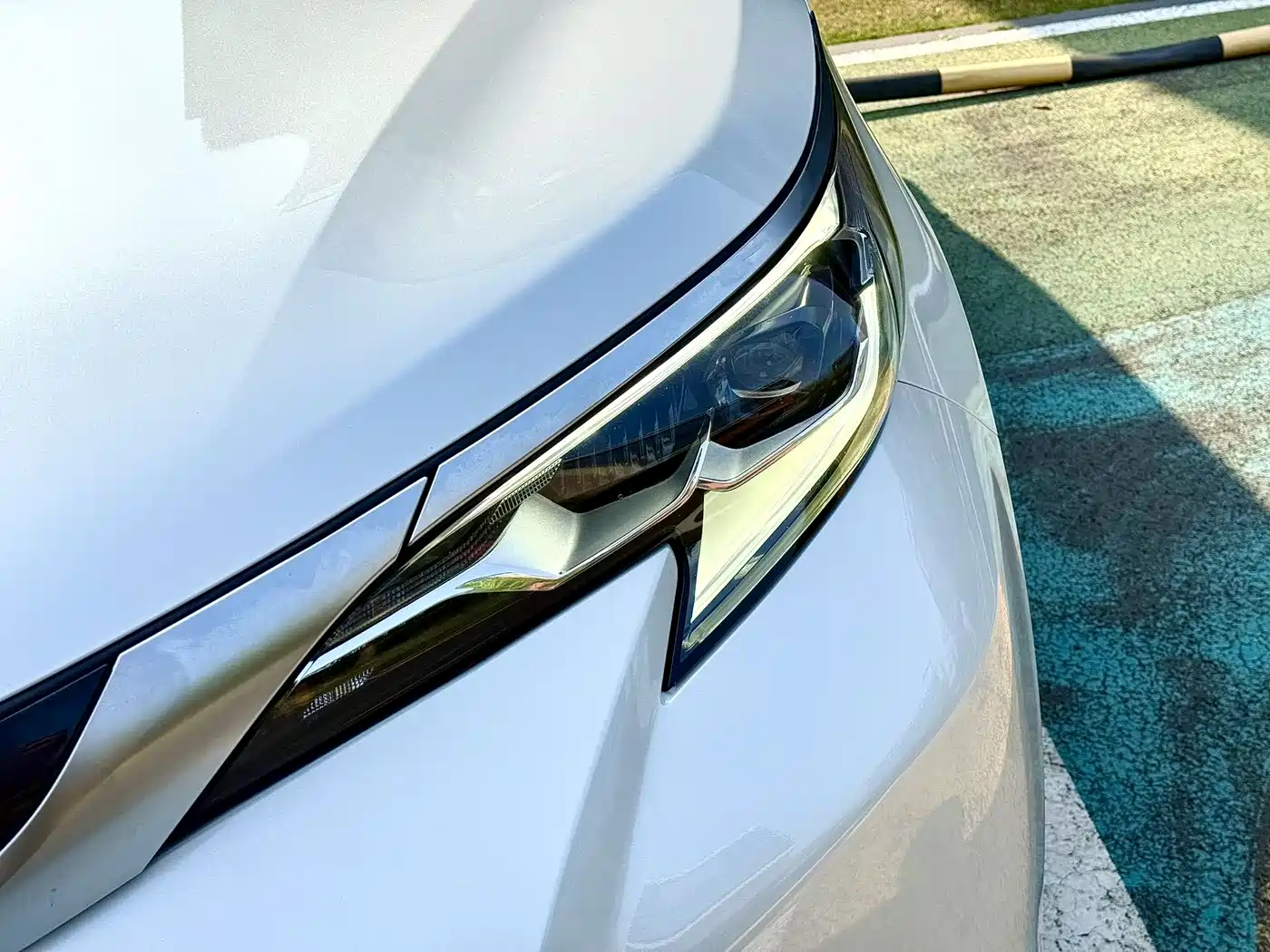 Toyota Sienna 2021 2.5L Hybrid Premium Edition фото 4