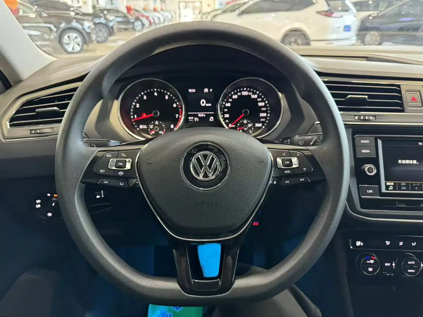 Volkswagen Tiguan L 2019 330TSI Automatic 2WD Trend Edition China VI фото 8