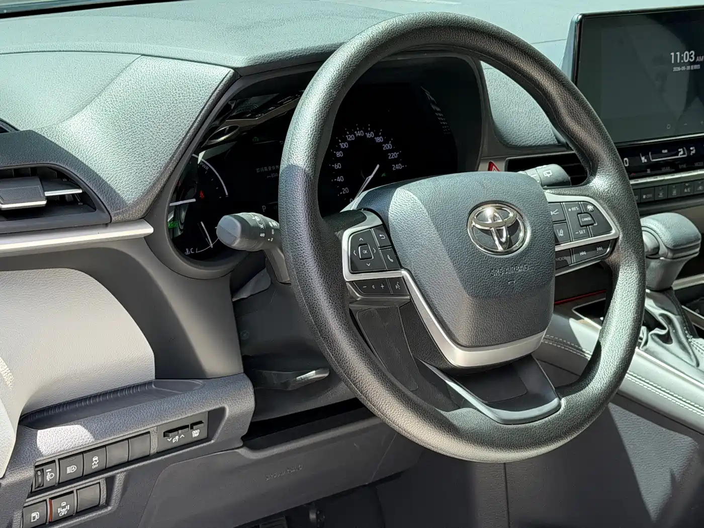 Toyota Sienna 2024 2.5L Hybrid Comfort Edition фото 8