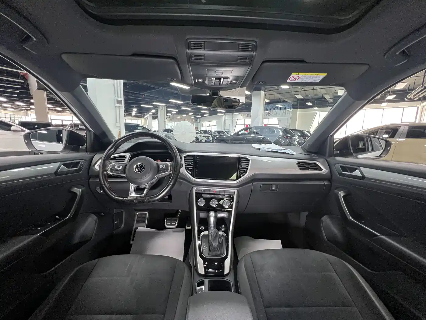 Volkswagen T-ROC 2022 280TSI DSG 2WD R-Line Pro PLUS фото 14