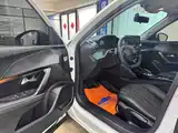 Фото 7 - Peugeot 2008