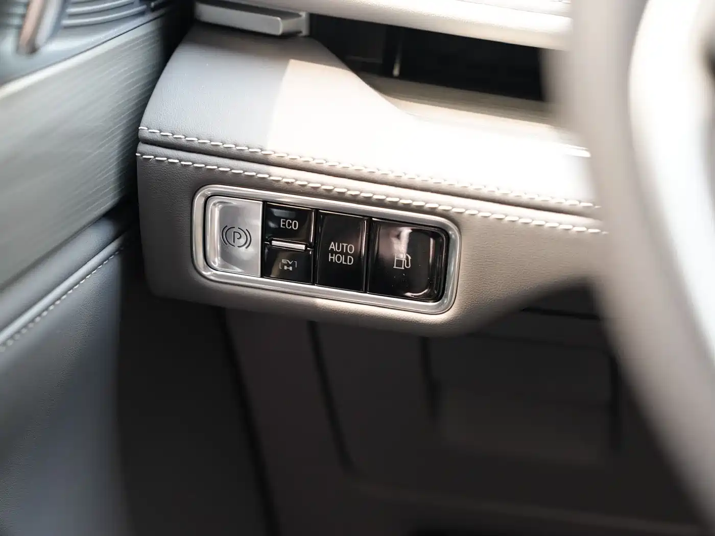 Buick GL8 New Energy 2026 Luzun Smart Luxury Avenir Edition фото 22