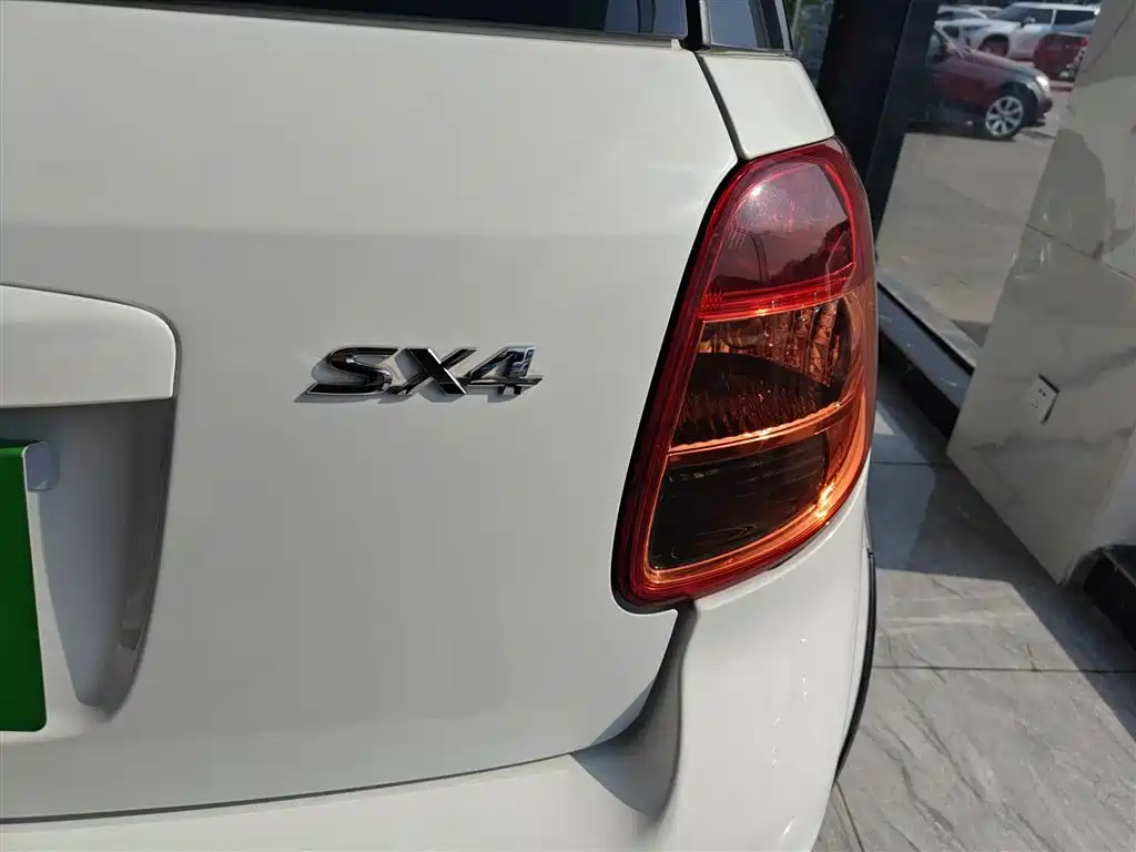 Suzuki SX4 2017 2016 1.6L Manual Classic