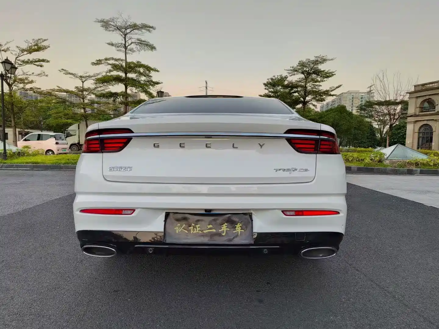 Фото 8 - Geely Preface