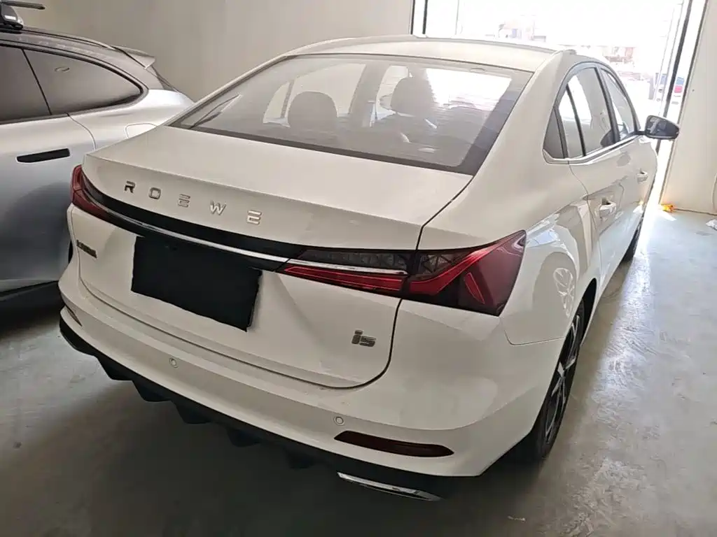 2026 Roewe i5