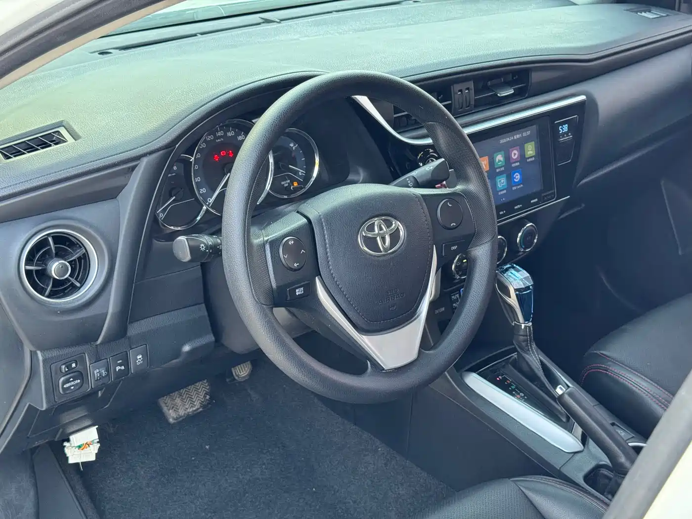 Toyota Levin 2017 1.2T V CVT Luxury Edition фото 10