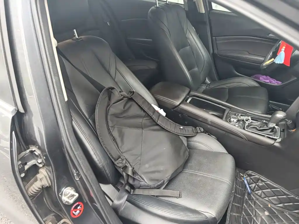 Фото 25 - Mazda Mazda 3