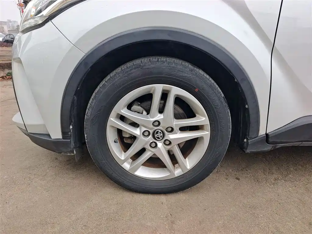Toyota C-HR 2021 2.0L Comfort Edition фото 25