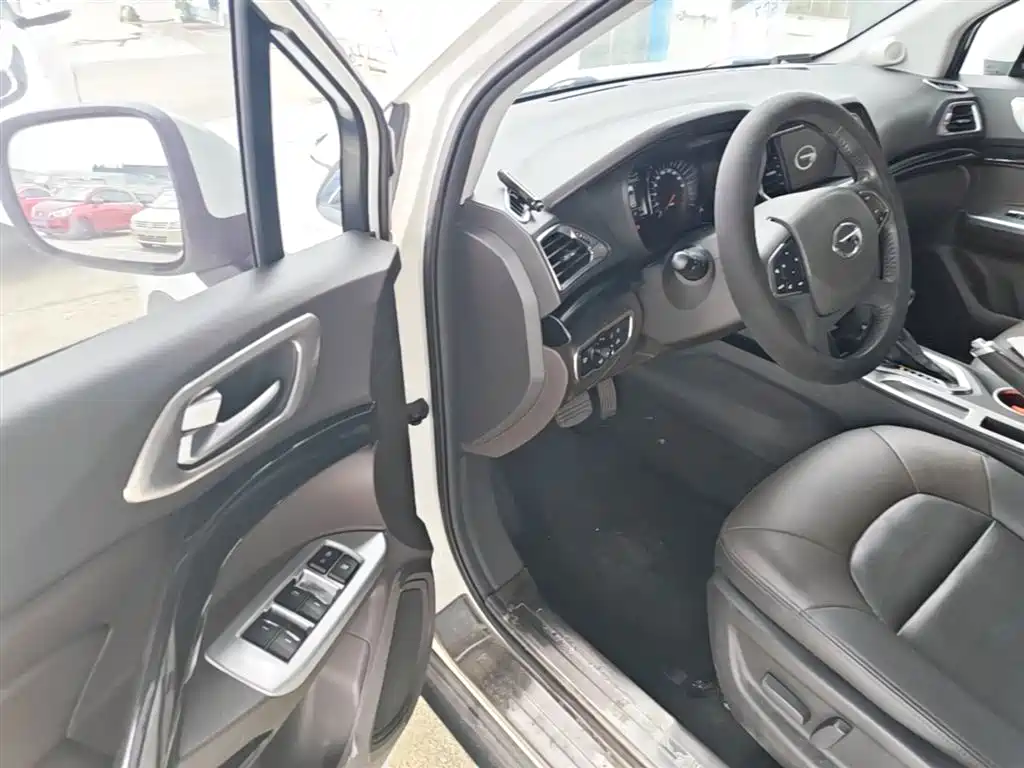 GAC Trumpchi Trumpchi GS4 2015 200T G-DCT Premium Edition фото 16