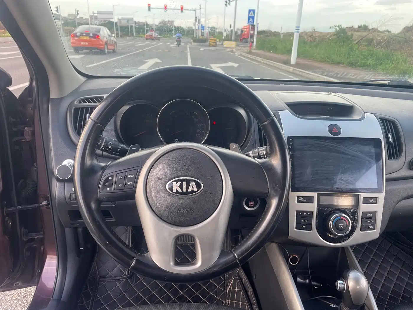 Kia Forte 2014 2014 1.6L AT Premium