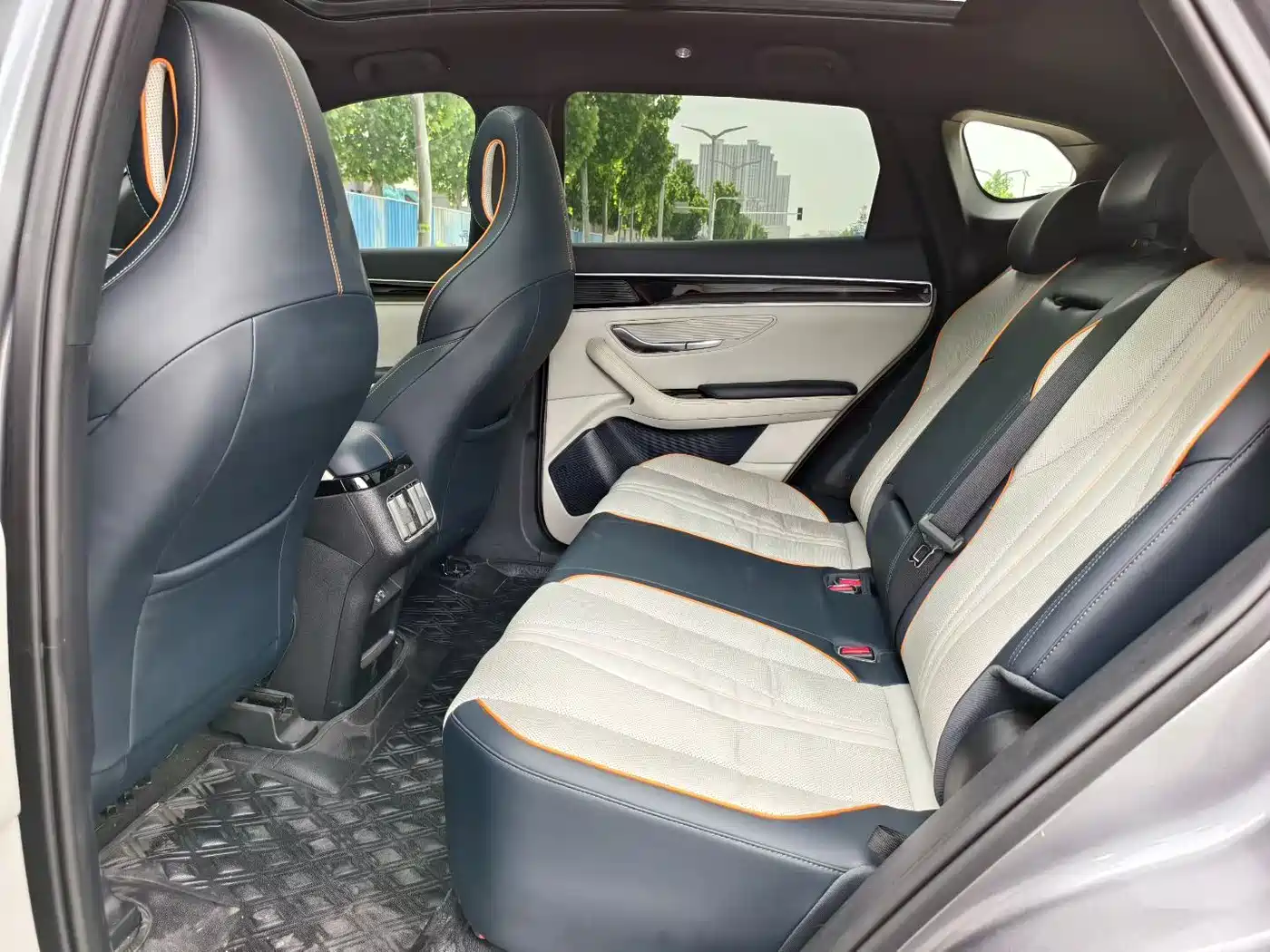 BYD Song PLUS PHEV 2021 DM-i 110KM Flagship PLUS фото 6
