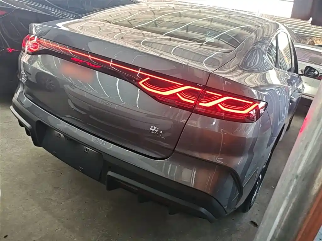 BYD Qin L 2024 DM-i 80KM Superior фото 7