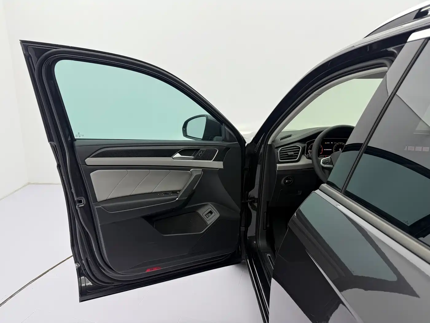 Volkswagen Tayron 2023 280TSI 2WD Luxury Plus Advanced Edition фото 22