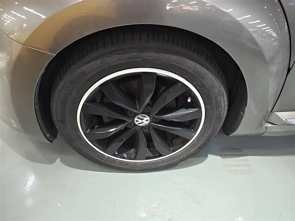 Volkswagen Beetle 2015 180TSI фото 25