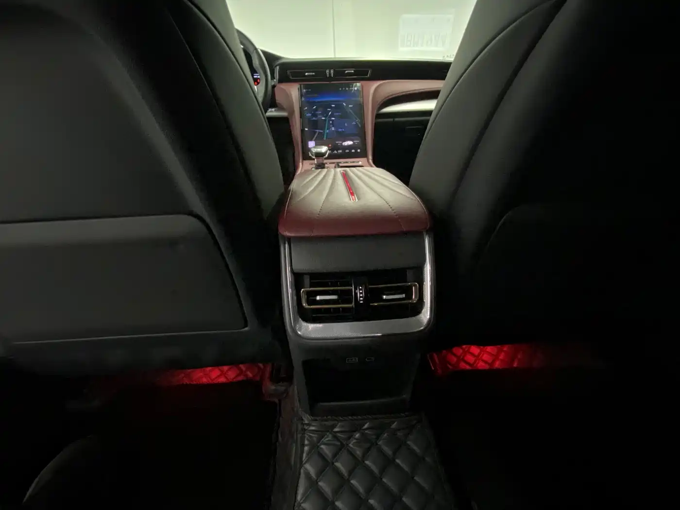 Hongqi H5 2024 1.5T DCT Smart Connect Flag Rhythm Edition фото 20