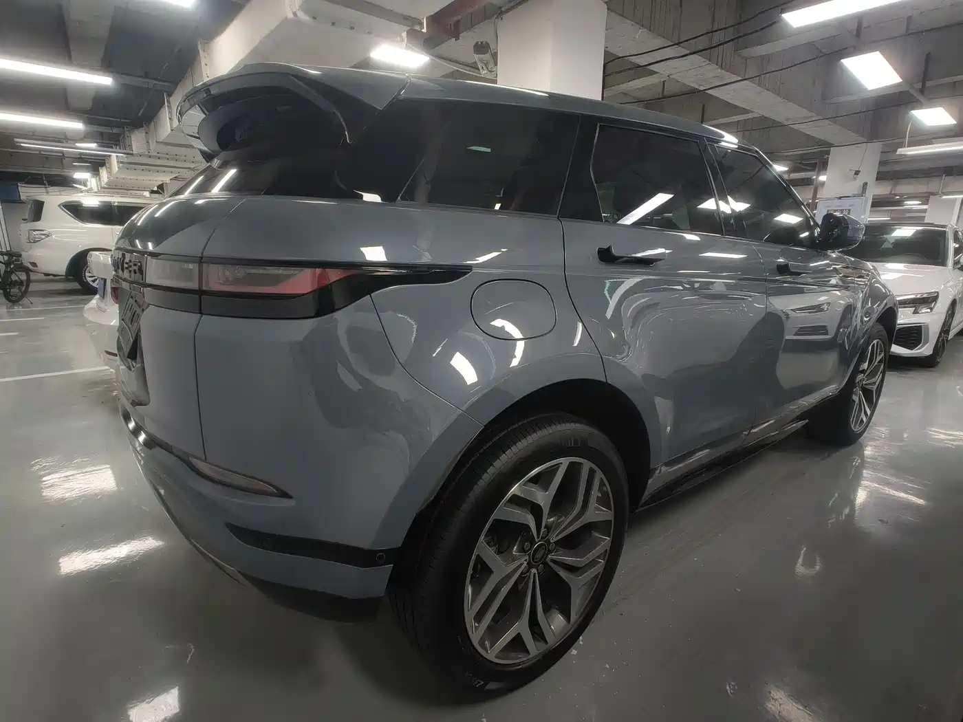 Land Rover Range Rover Evoque 2020 249PS R-DYNAMIC S Sport Edition фото 20