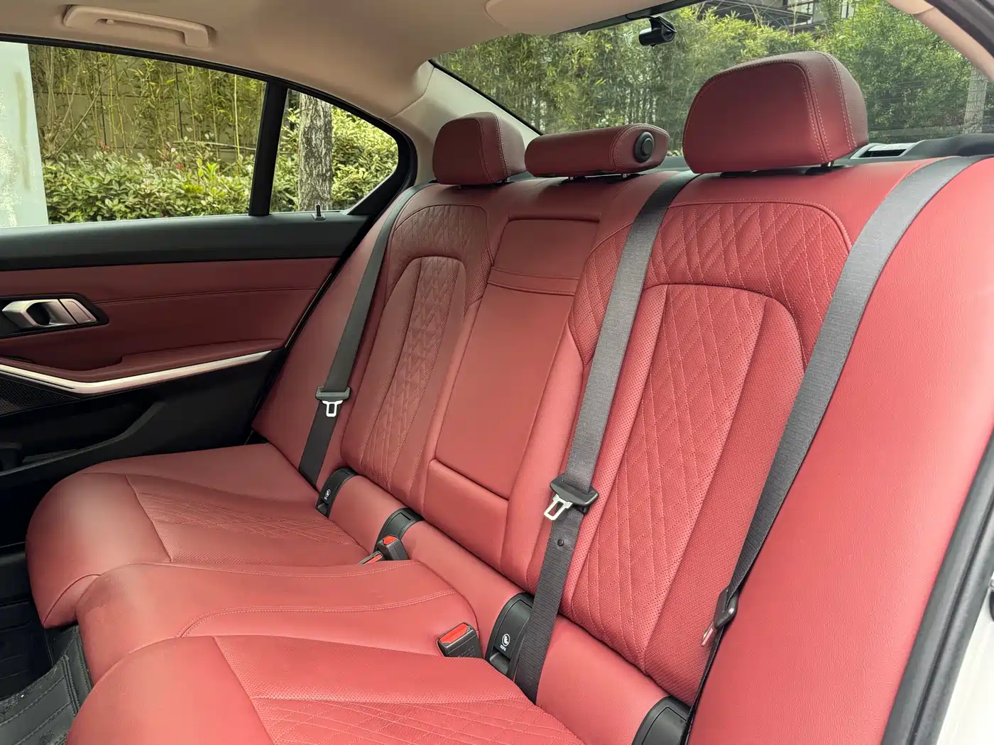 BMW i3 2024 eDrive 35 L фото 9
