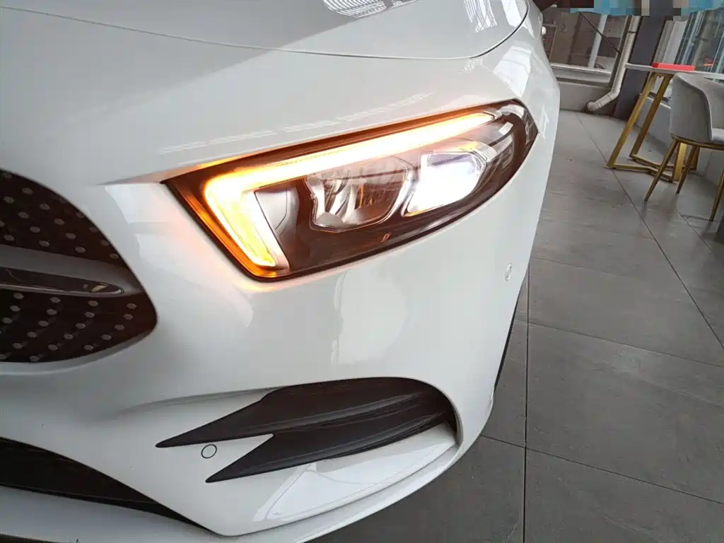 Mercedes-Benz A-Class 2022 Facelift III A 200 L Sport Sedan Fashion фото 18