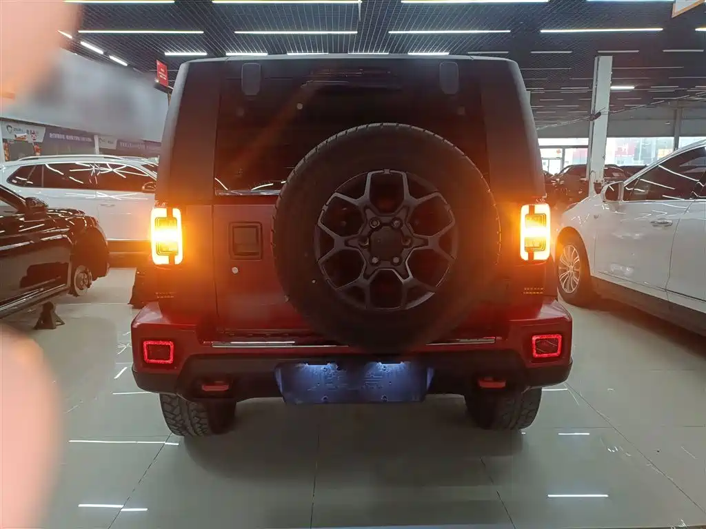BAIC ORV Beijing Offroad BJ40 2024 2.0D Blade Hero Glory Edition фото 4