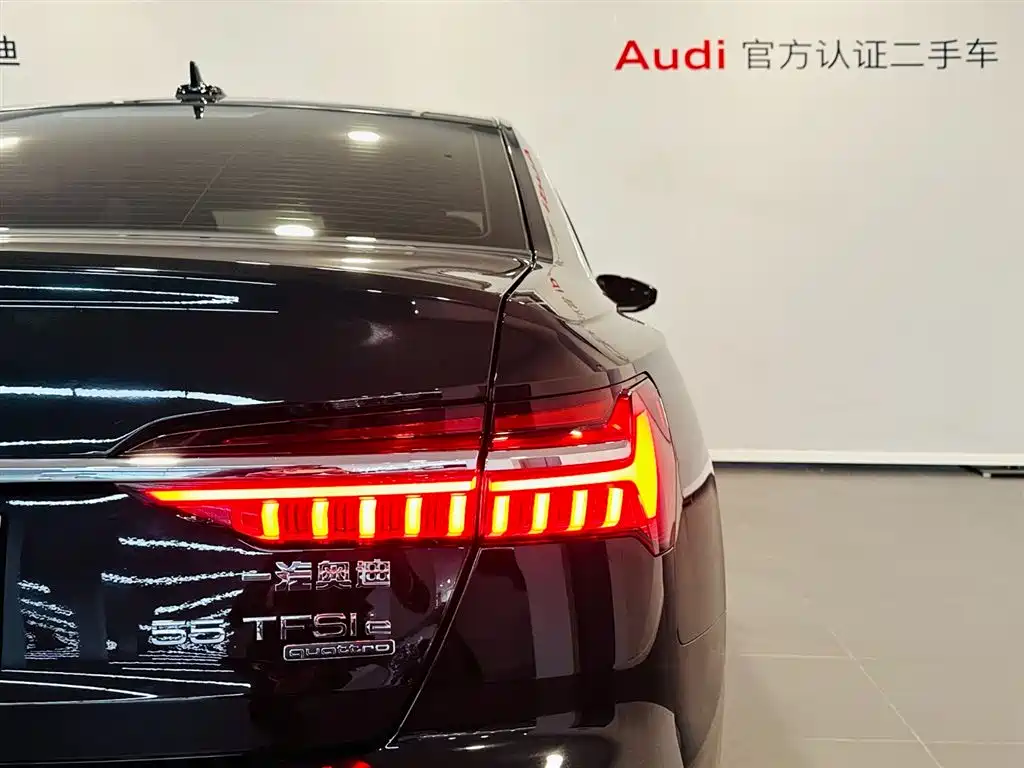 Audi A6L New Energy 2020 55 TFSI e quattro фото 16