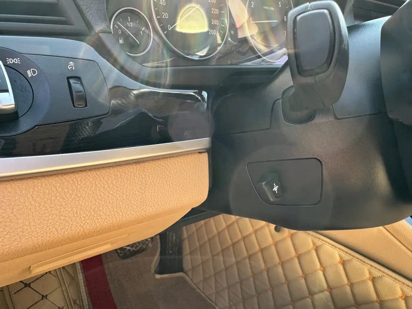 BMW 5 Series 2012 535Li Luxury фото 22
