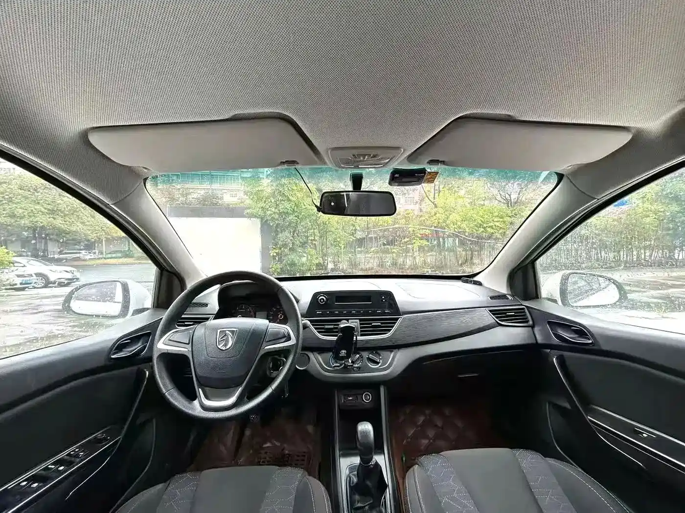 Baojun 310 2017 2016 1.2L Manual Comfort Model