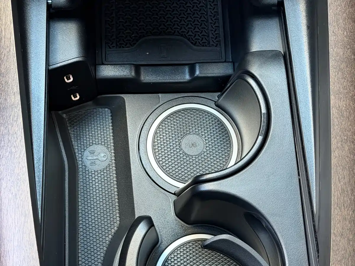 Mercedes-Benz E-Class 2024 E 300 L Fashion фото 13