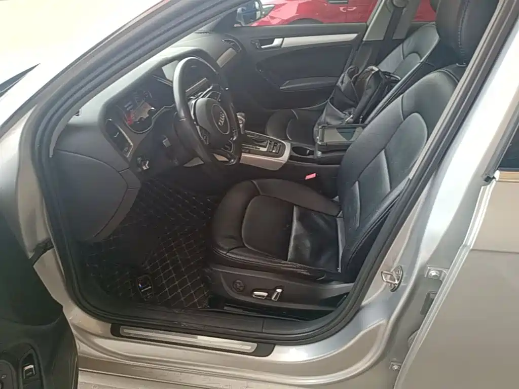 Audi A4L 2015 35 TFSI Auto Standard фото 15