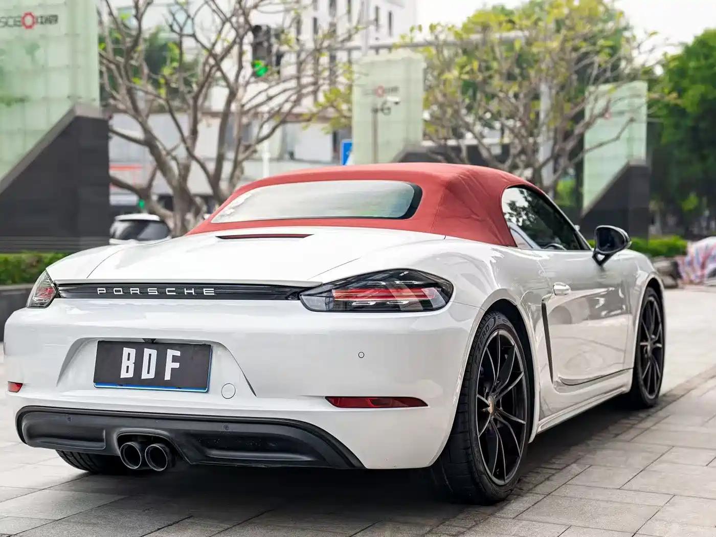 Porsche 718 2022 Boxster T 2.0T фото 6