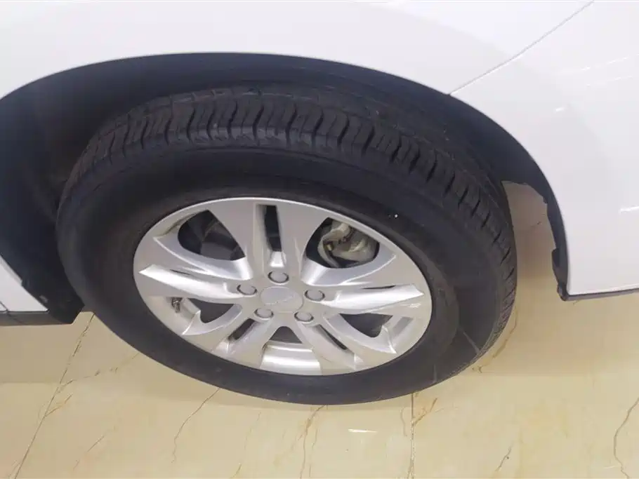 Haval M6 2019 1.5T DCT 2WD Elite Version China V фото 6