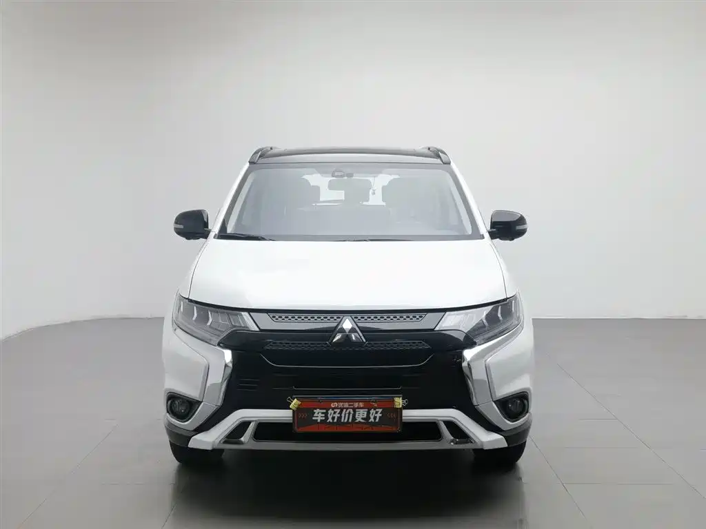 Mitsubishi Outlander 2021 2.4L 4WD Yaodong Edition 5-seater фото 3
