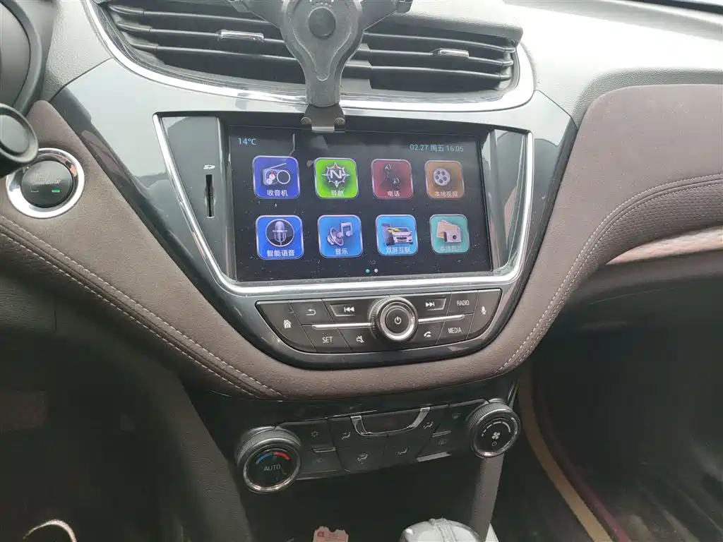 Chevrolet Malibu 2018 530T Automatic Luxury Edition фото 13