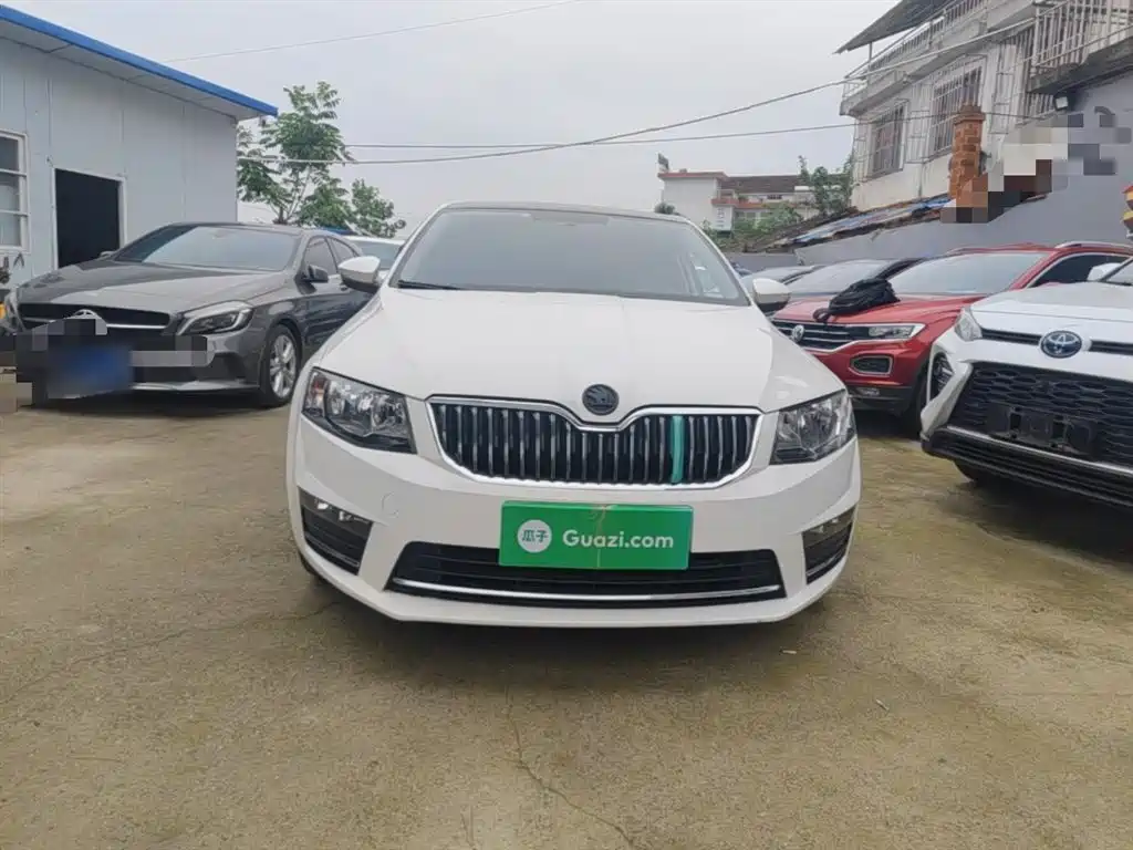 Škoda Octavia 2017 1.6L Automatic Smart Edition фото 3