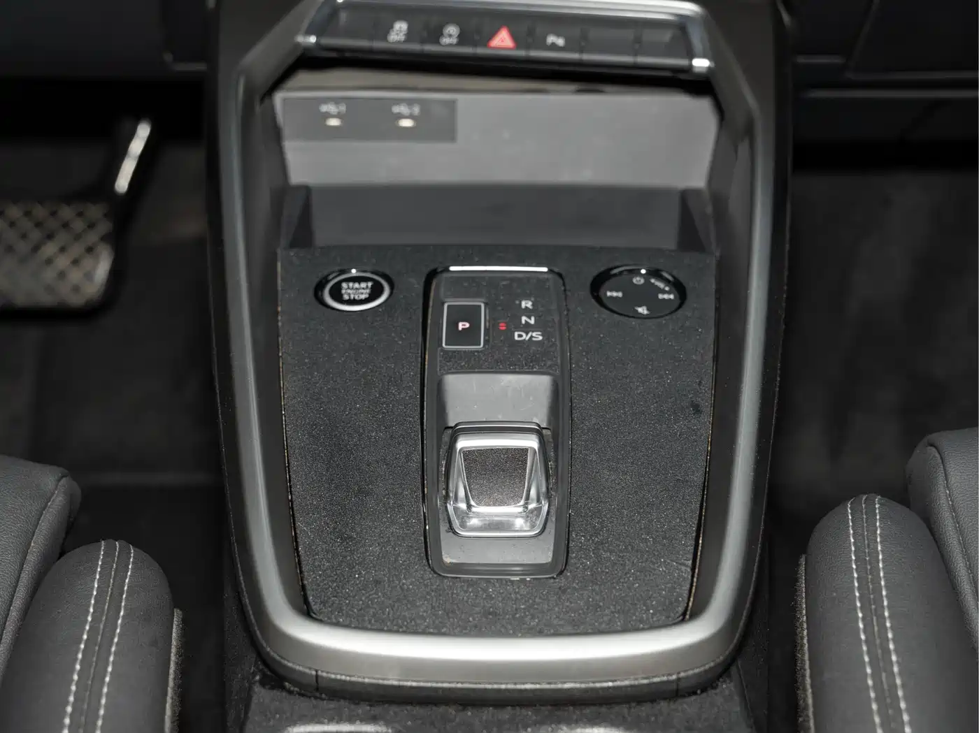 Audi A3 2023 A3L Limousine 35 TFSI Fashion Sport фото 14