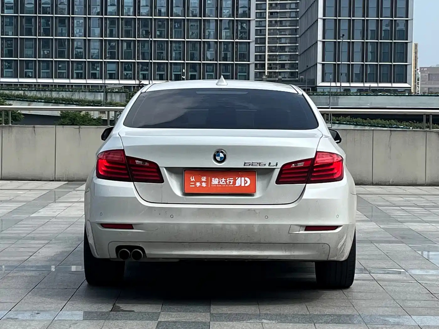 BMW 5 Series 2017 525Li Leading Edition фото 5