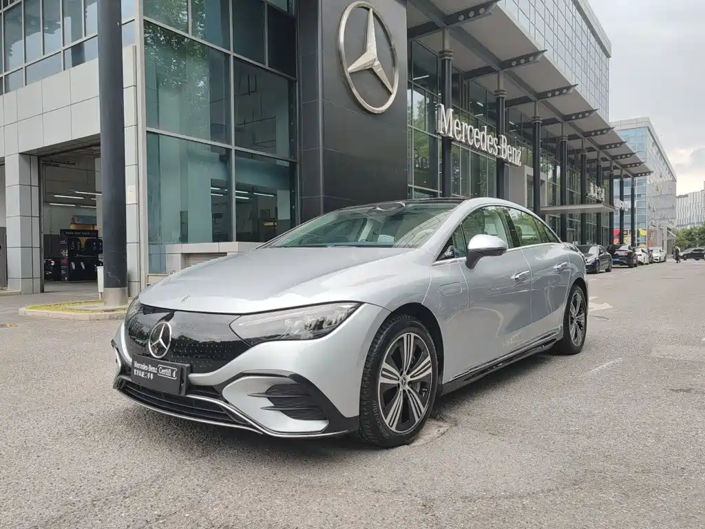 Mercedes-Benz EQE 2024 2025 Model 500 4MATIC Luxury Edition