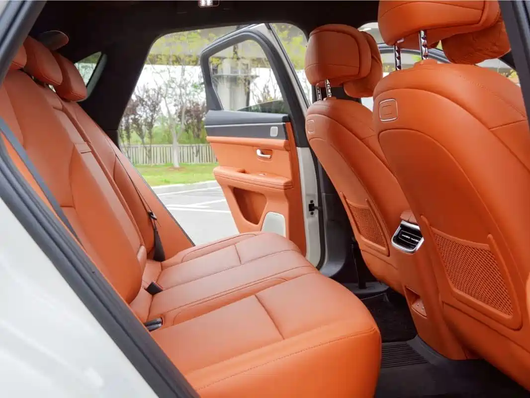 AITO Wenjie AITO M5 2025 Extended Range Ultra AWD фото 14