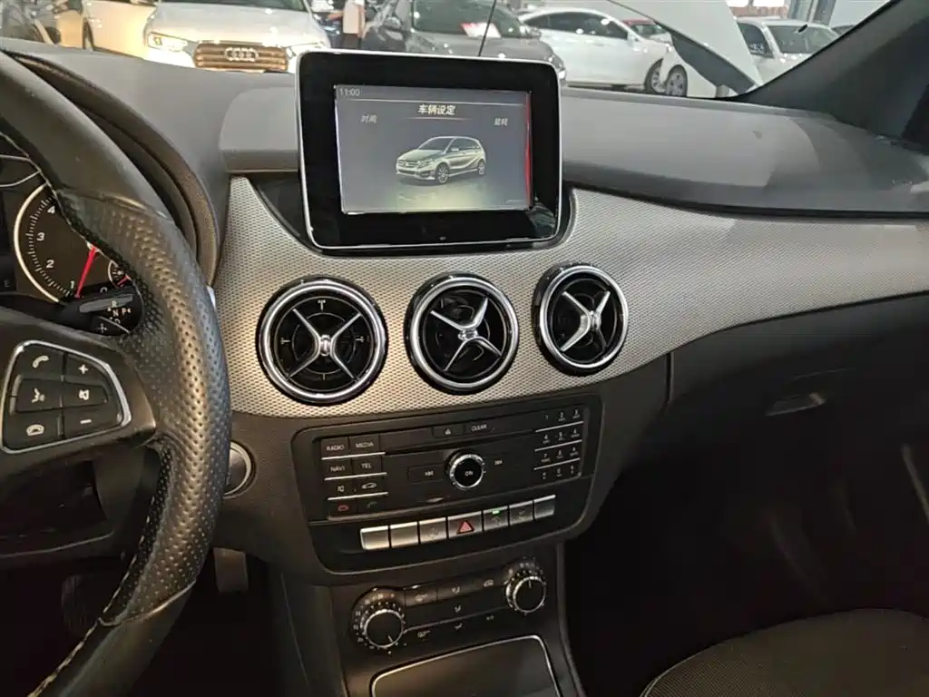Mercedes-Benz B-Class 2015 B 200 Dynamic фото 13