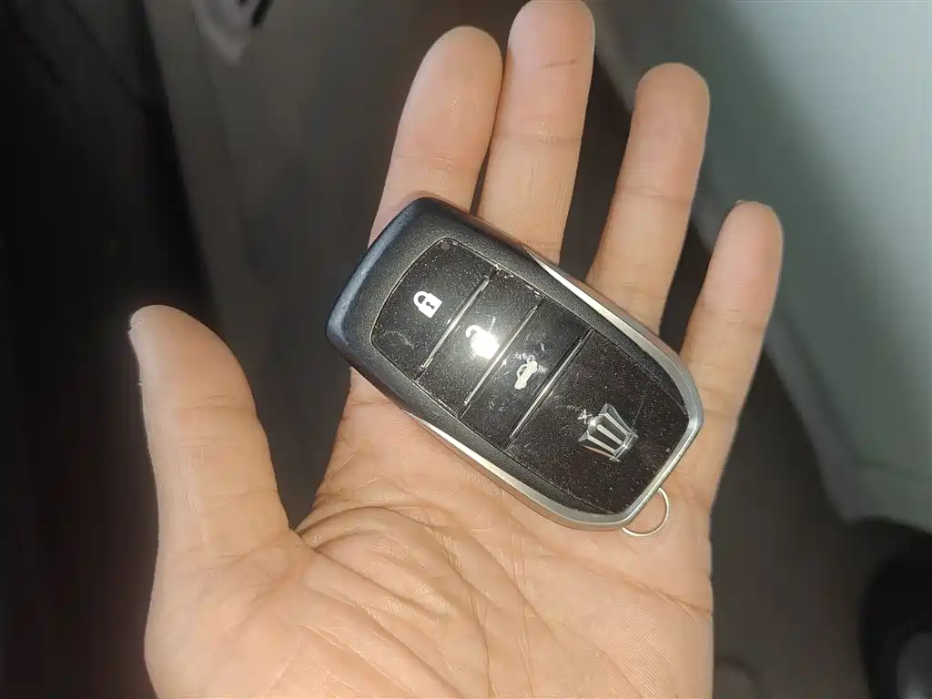 Toyota Crown 2015 2.5L Smart Edition фото 8