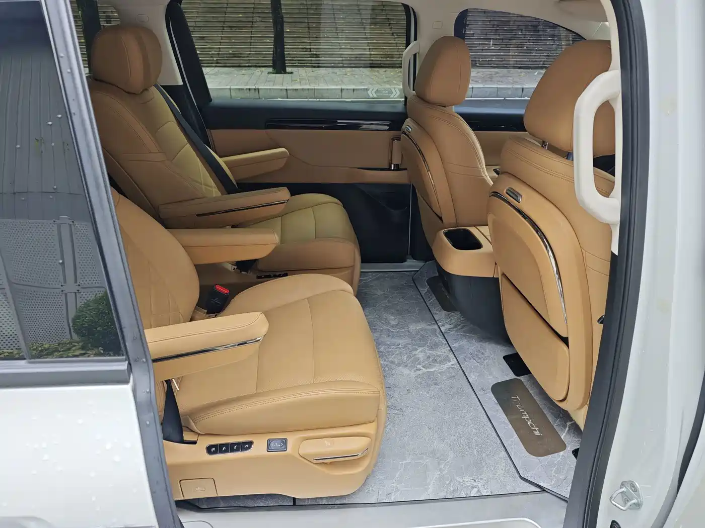 GAC Trumpchi Trumpchi E8 NEV 2025 2025 150km PRO+