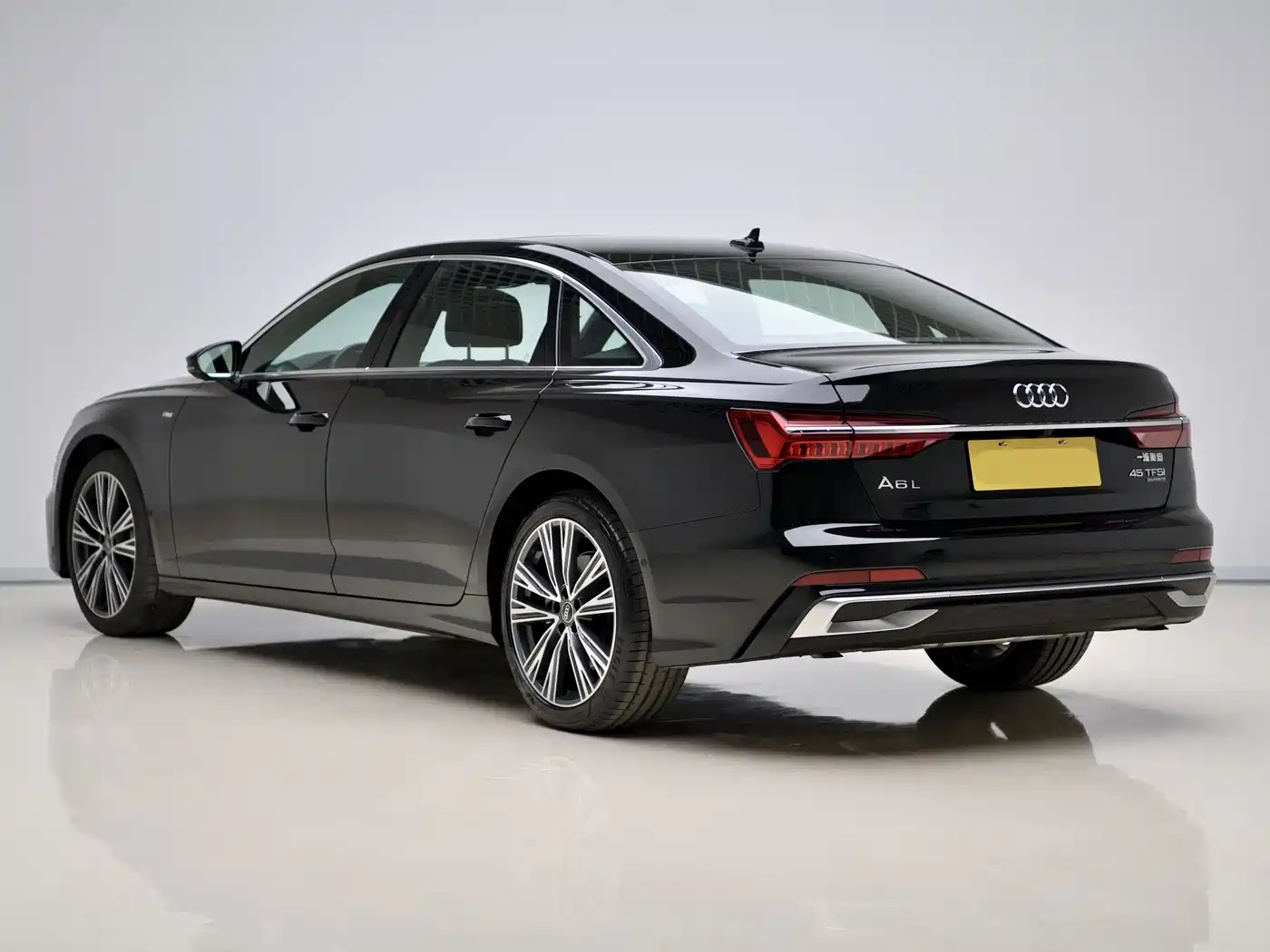 Audi A6L 2025 45 TFSI quattro Premium Sport фото 3